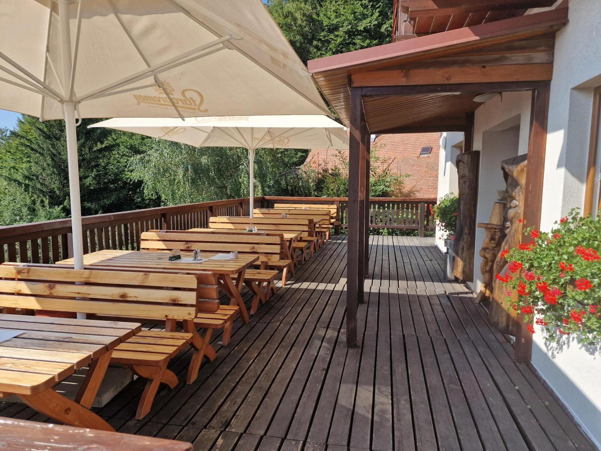 Wellness Hotel Chata Jana Lopeník Exteriör bild